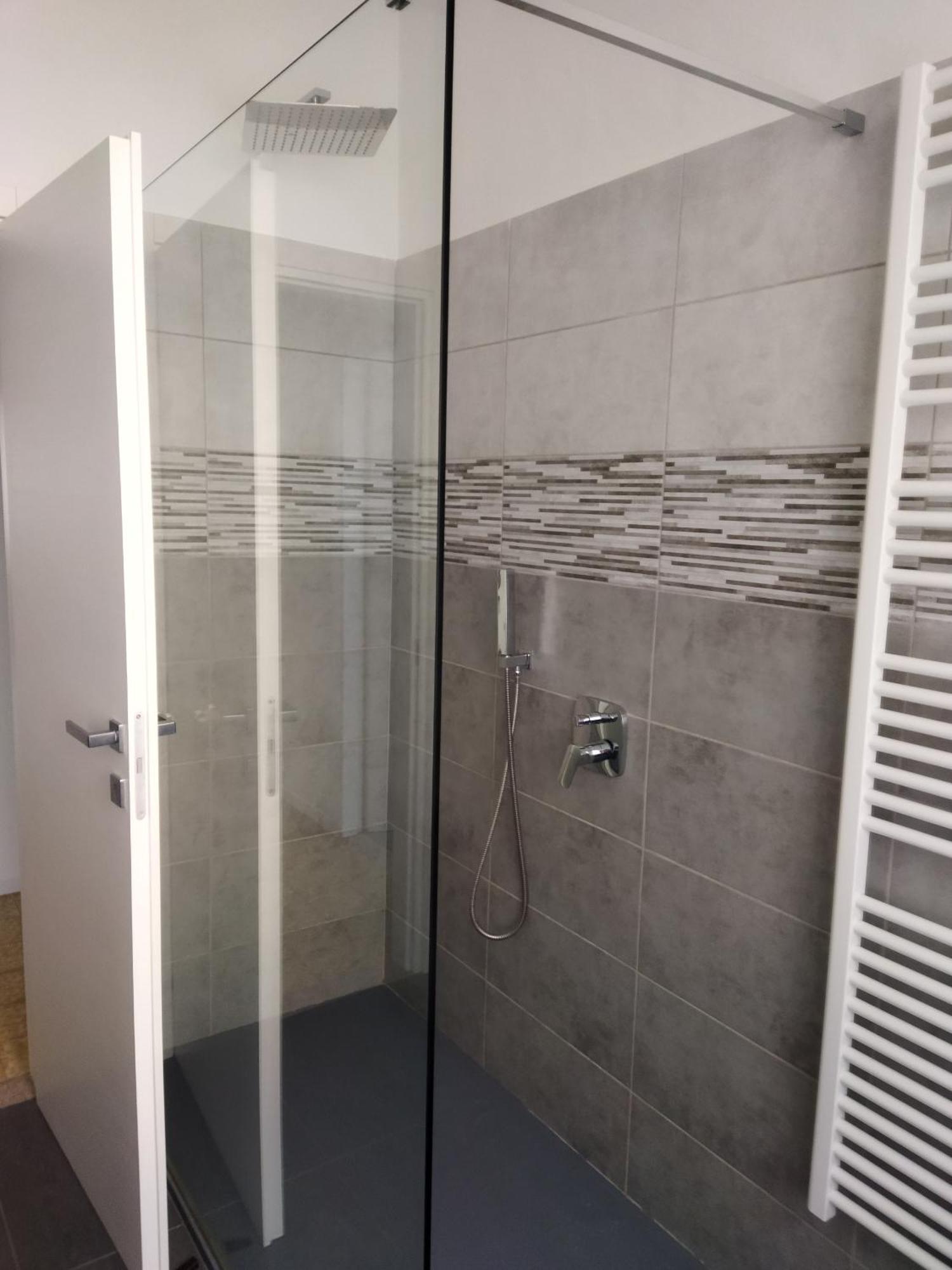 Apartamento Rose Garden House Wi-Fi Riva del Garda Exterior foto